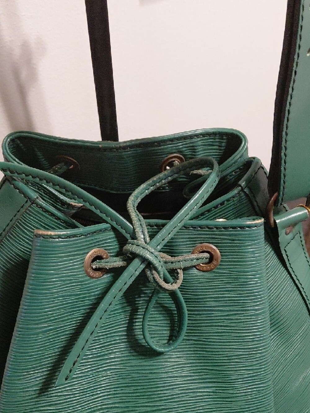 Louis Vuitton Petit Noe In Green Epi Leather GVC - Picture 2 of 16